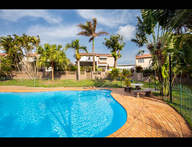 3 BEDROOM TOWNHOUSE FOR SALE IN UMHLANGA CENTRAL